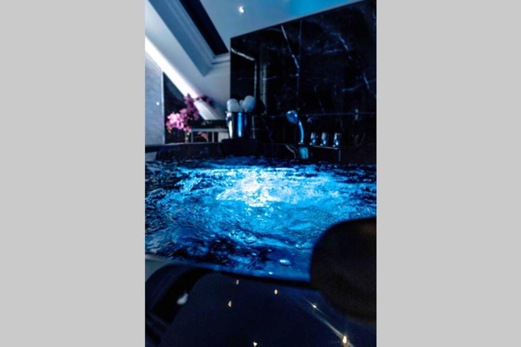 Exquisites Loft Mit Whirlpool Διαμέρισμα Χάγη Εξωτερικό φωτογραφία